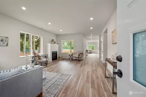 Entry Way - 19528 22nd Ave SE #A, Bothell, WA 98012 photo 1 of 1