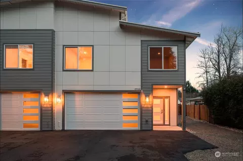 Exterior - 19528 22nd Ave SE #B, Bothell, WA 98012 photo 5 of 7