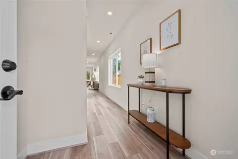 Entry Way - 19528 22nd Ave SE #B, Bothell, WA 98012 photo 1 of 1