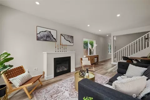 Living - 19528 22nd Ave SE #B, Bothell, WA 98012 photo 2 of 3