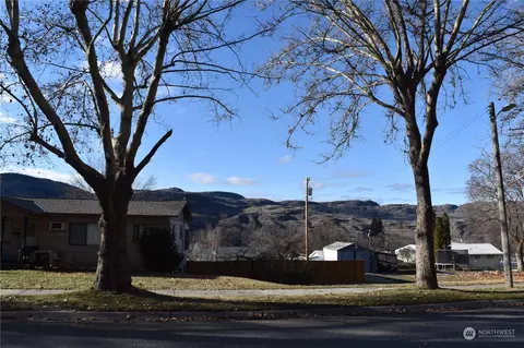 1129 Tilmus St, Coulee Dam, WA 99116