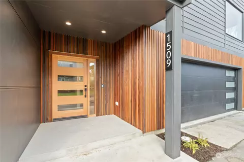 1509 8th St, Bellingham, WA 98225