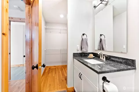 Bath - 104 Florence Ln, Twisp, WA 98856 photo 3 of 3