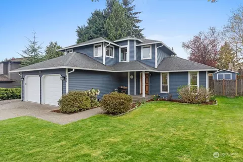 820 151st St SW, Lynnwood, WA 98087
