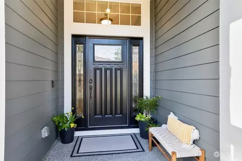 Exterior - 21808 31st Dr SE, Bothell, WA 98021 photo 2 of 5