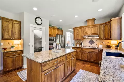 Kitchen - 21808 31st Dr SE, Bothell, WA 98021 photo 4 of 7