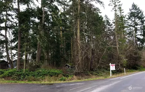 757 Shangri La Cir, Coupeville, WA 98239