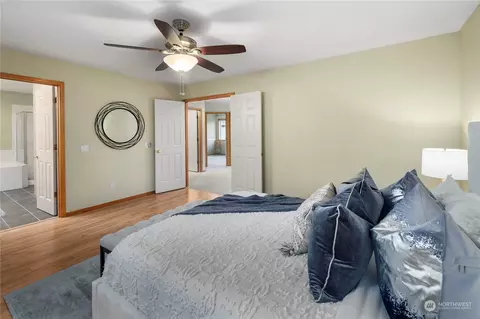 Bedroom - 418 172nd Pl SE, Bothell, WA 98012 photo 2 of 4