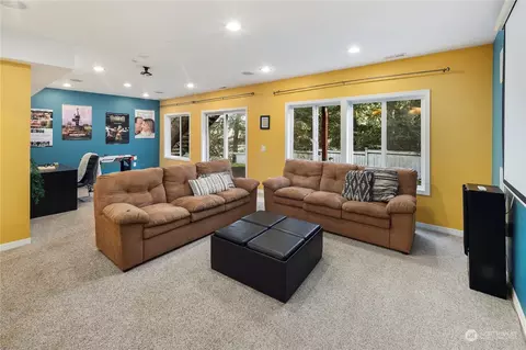 Living - 418 172nd Pl SE, Bothell, WA 98012 photo 9 of 9