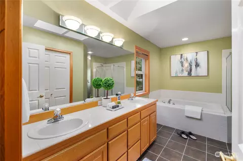 Bath - 418 172nd Pl SE, Bothell, WA 98012 photo 1 of 5