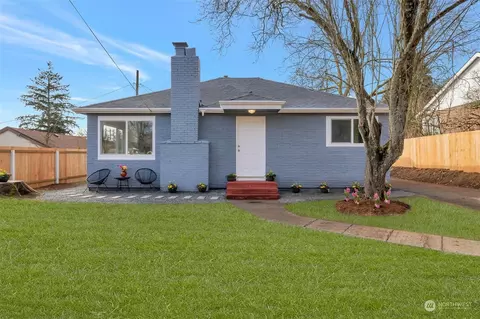 15215 8th Ave NE, Shoreline, WA 98155