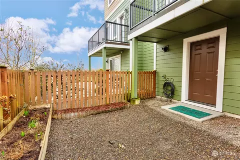 Exterior - 3443 31st Dr, Everett, WA 98201 photo 10 of 13