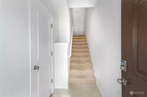 Entry Way - 3443 31st Dr, Everett, WA 98201 photo 1 of 4