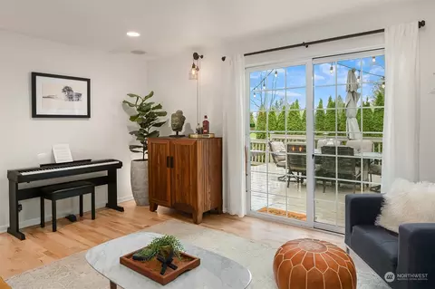 Living - 12911 NE 195th Pl, Bothell, WA 98011 photo 5 of 5