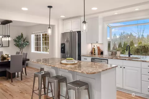 Kitchen - 12911 NE 195th Pl, Bothell, WA 98011 photo 4 of 5