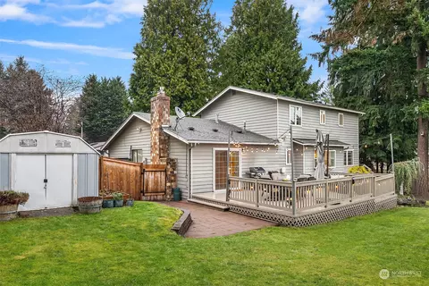 Exterior - 12911 NE 195th Pl, Bothell, WA 98011 photo 2 of 10