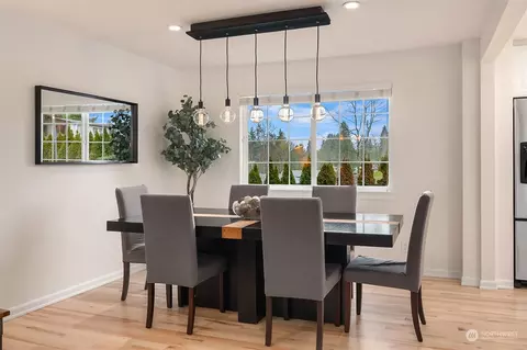 Dining - 12911 NE 195th Pl, Bothell, WA 98011 photo 2 of 4