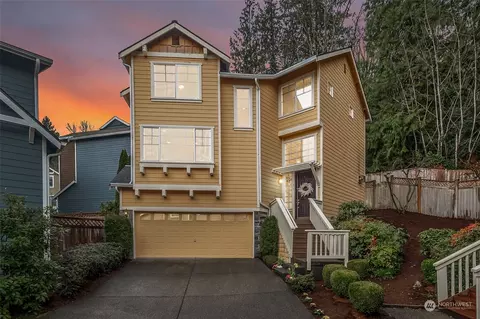51 Sunset Ct NW, Issaquah, WA 98027
