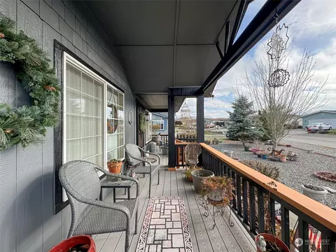 90 Winterhawk St, Carlsborg, WA 98384 photo 3