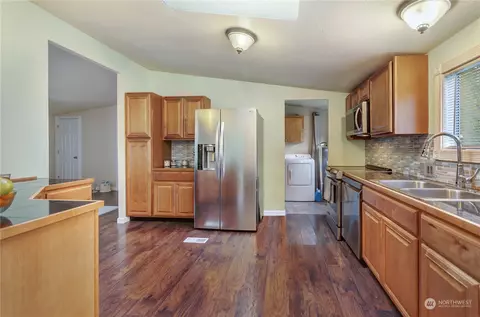 18303 85th Avenue Ct E, Puyallup, WA 98375 photo 11