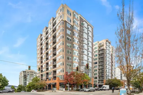 2801 1st Ave #913, Seattle, WA 98121