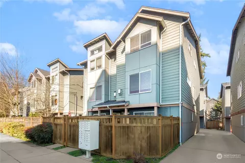 928 N 96th St, Seattle, WA 98103