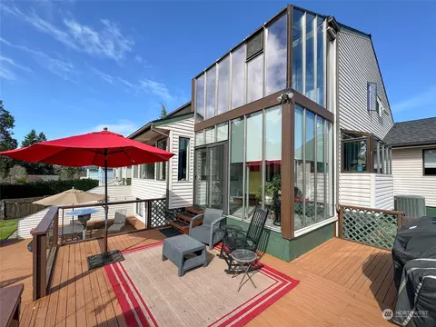 1721 W 9th St, Port Angeles, WA 98363