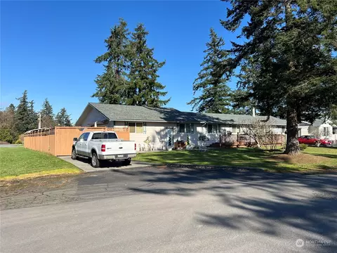 2220 30 St, Anacortes, WA 98221