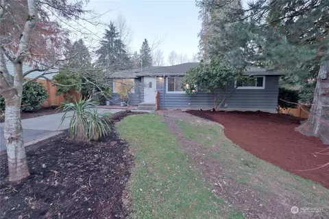 724 S 116th St, Seattle, WA 98168