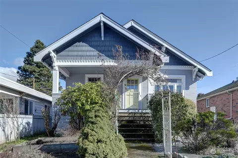 7564 California Ave SW, Seattle, WA 98136