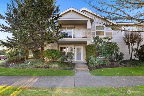1781 Kennedy Pl #B-9, Dupont, WA 98327