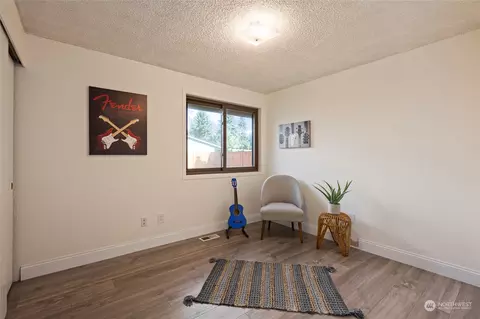 Bedroom - 2227 Monroe Ave, Everett, WA 98203 photo 2 of 3