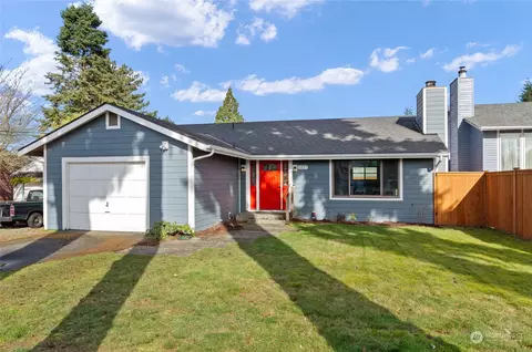 Exterior - 2227 Monroe Ave, Everett, WA 98203 photo 2 of 3