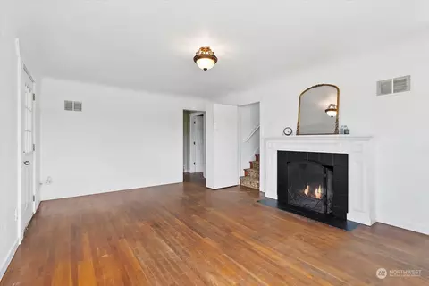 Living - 2309 24th St, Everett, WA 98201 photo 3 of 5