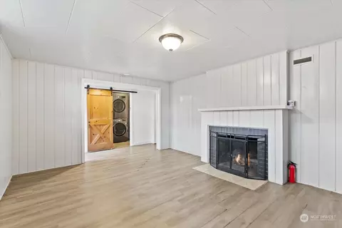 Living - 2309 24th St, Everett, WA 98201 photo 5 of 5