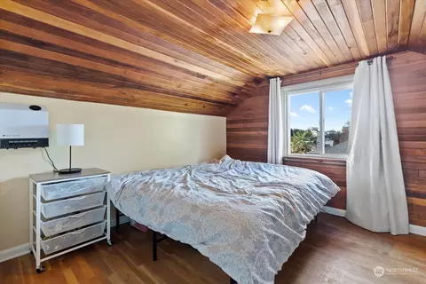 Bedroom - 2309 24th St, Everett, WA 98201 photo 5 of 6