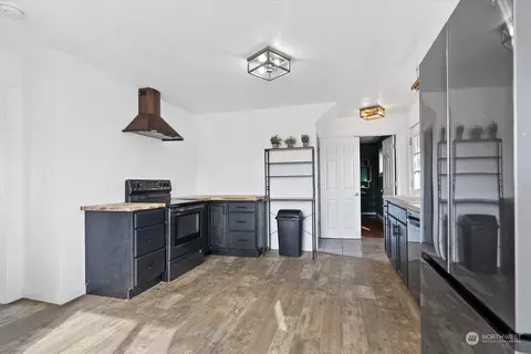 Kitchen - 2309 24th St, Everett, WA 98201 photo 2 of 3