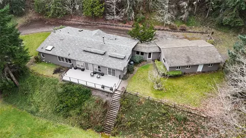 12115 Cunliffe Rd SW, Vashon, WA 98070
