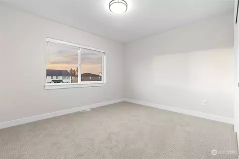 1014 Okerlund Dr, Enumclaw, WA 98022 photo 29