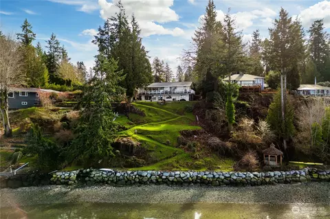 83 Raft Island Dr NW, Gig Harbor, WA 98335