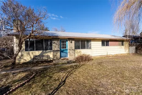 Exterior - 315 Bridge St, Twisp, WA 98856 photo 3 of 11