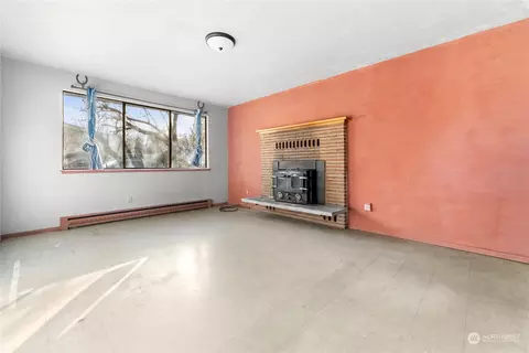 Living - 315 Bridge St, Twisp, WA 98856 photo 3 of 3