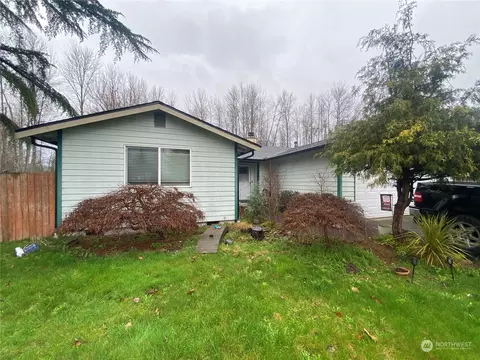 124 6th Ave SW, Pacific, WA 98047