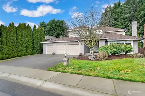 18623 136th Pl SE, Renton, WA 98058