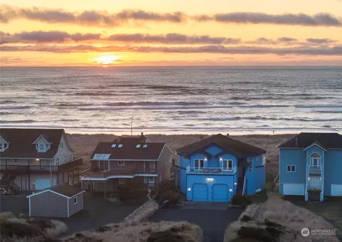 1285 Ocean Shores Blvd SW, Ocean Shores, WA 98569
