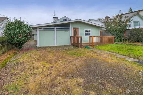 1519 N Cambrian Ave N, Bremerton, WA 98312