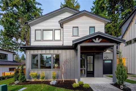 11808 NE 75th Ln, Kirkland, WA 98033