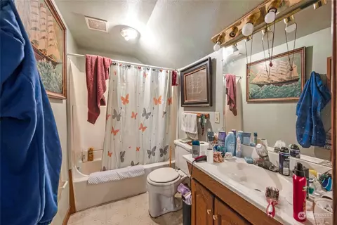 Bath - 616 Main St, Sultan, WA 98294 photo 2 of 3