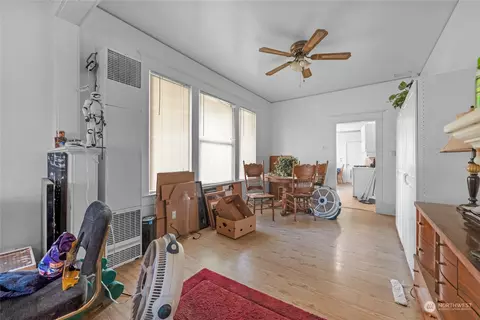 Living - 616 Main St, Sultan, WA 98294 photo 3 of 3
