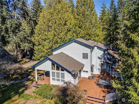 4830 NE Lamms Ln, Poulsbo, WA 98370